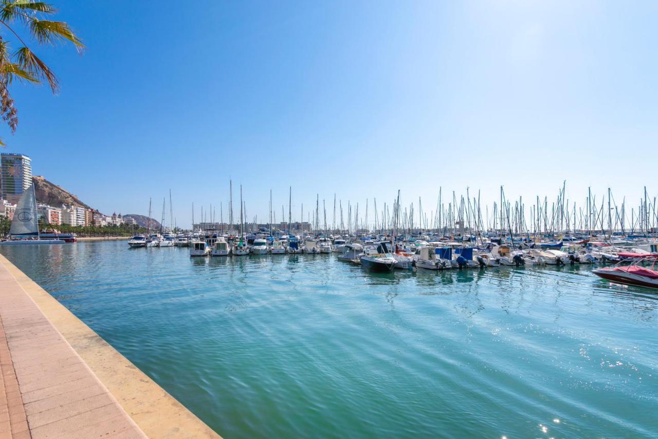 Beach Suite, City & Mountain View Alicante Exterior foto